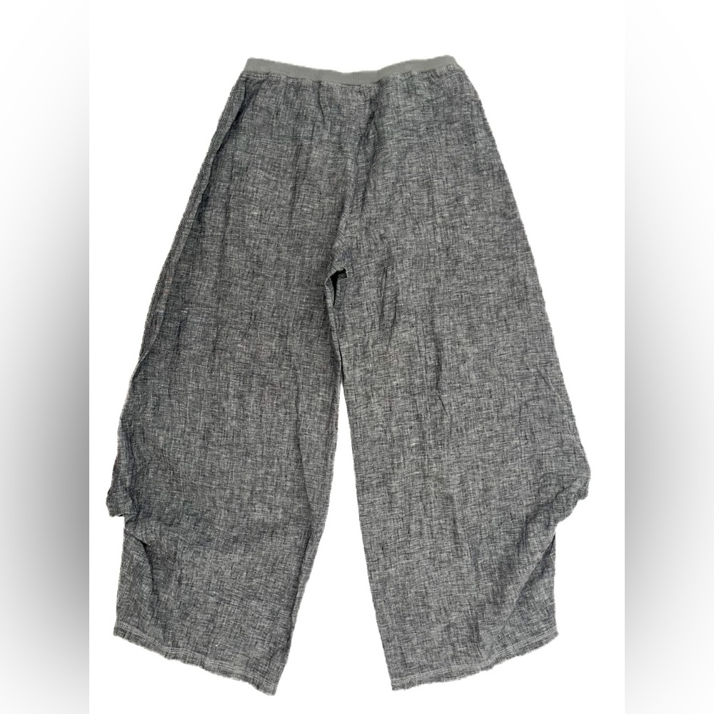 Vivid Linen Flare Legged Pant In Two-Tone Black - Picture 7 of 7
